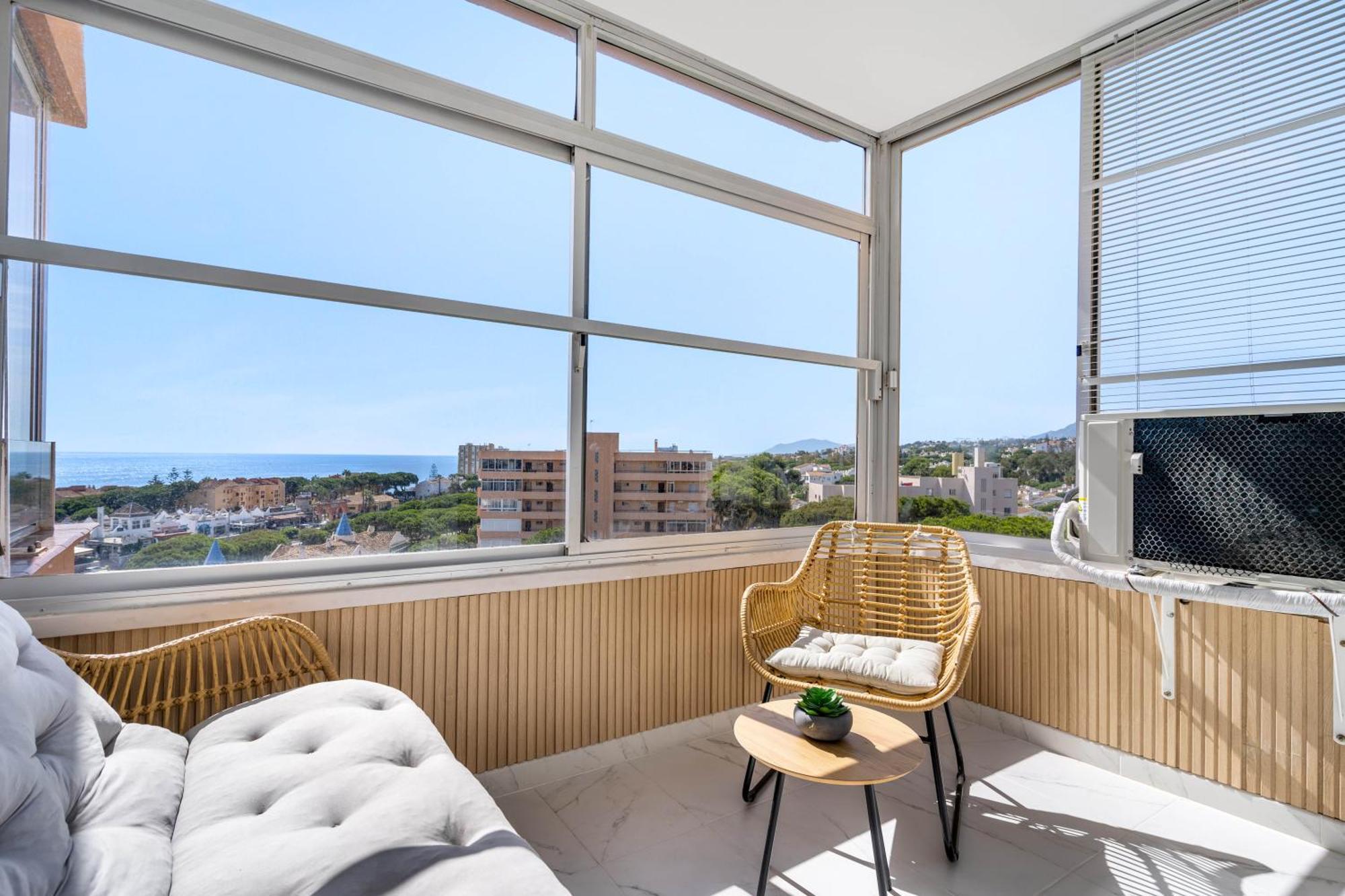 Modern Studio Apartment With Sea Views 5 Min From The Beach Sitio de Calahonda المظهر الخارجي الصورة